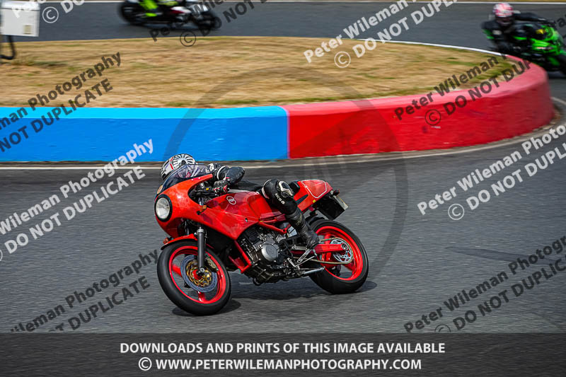 enduro digital images;event digital images;eventdigitalimages;mallory park;mallory park photographs;mallory park trackday;mallory park trackday photographs;no limits trackdays;peter wileman photography;racing digital images;trackday digital images;trackday photos